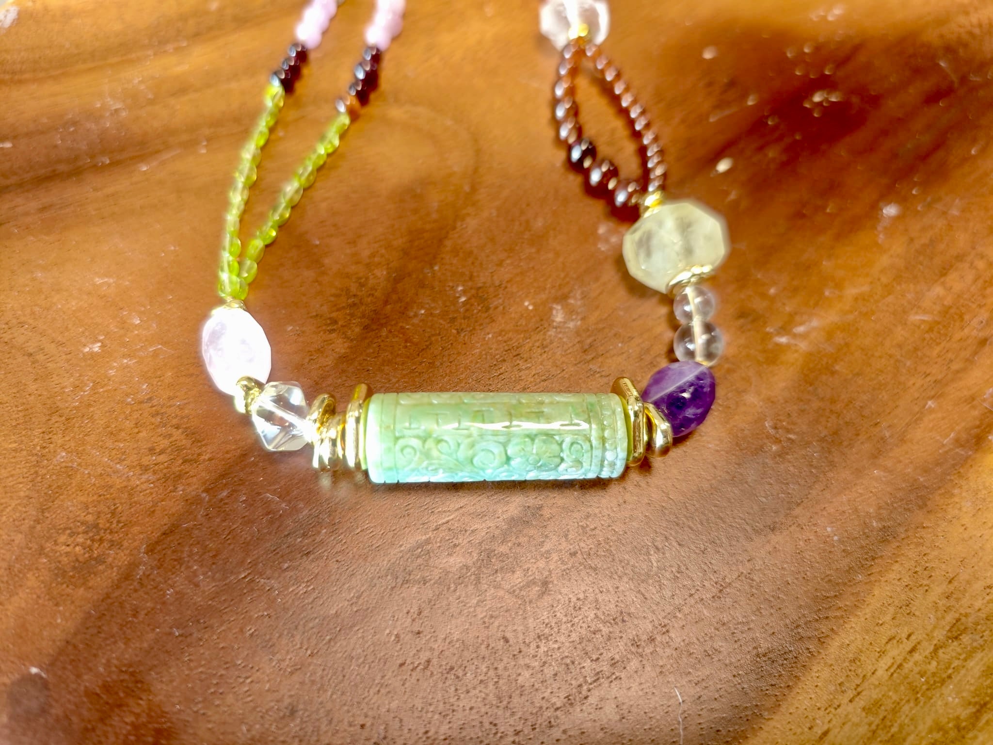 Adamigold【星脈】人手設計翡翠水晶能量長項鏈 | 18K鍍金 · 靈性美學Adamigold [Celestial Pulse] Handmade Jade &amp; Crystal Energy Necklace | 18K Gold-Plated Spiritual Art